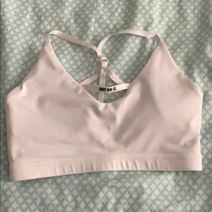 Nike sports bra size medium